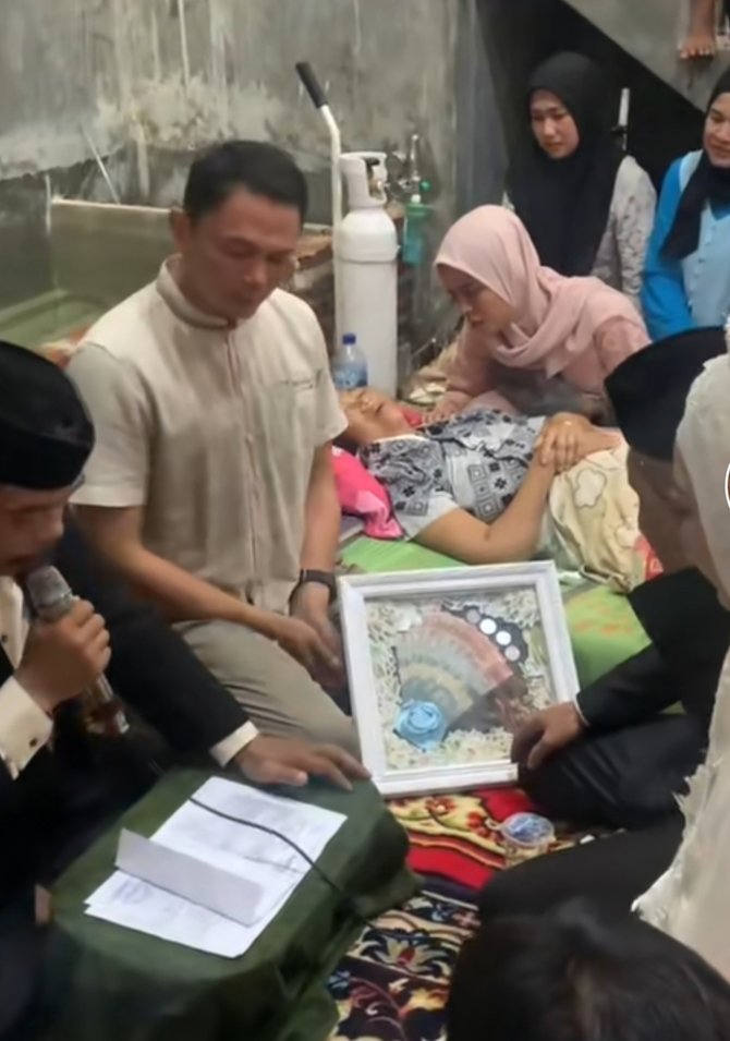 viral mempelai menikah di hadapan ibunda yang tengah sakit penuh tangisan