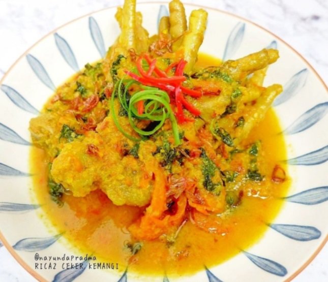 cara membuat ceker ayam berkuah lengkap dengan aneka resepnya yang mudah