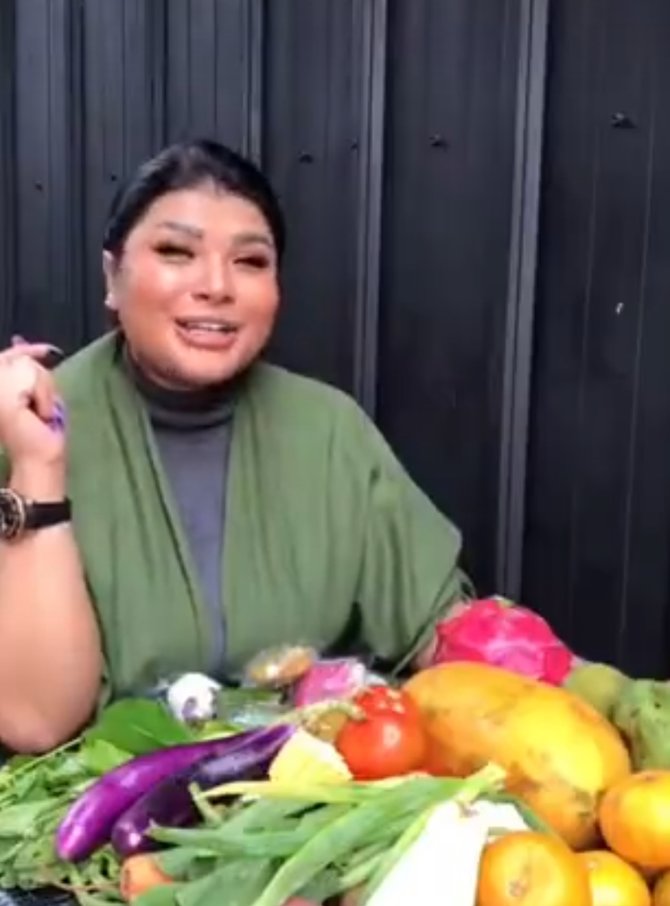 pindah keyakinan lagi ini alasan nania idol kembali peluk agama islam