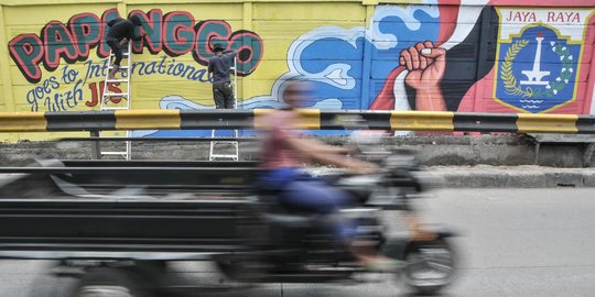 Kreasi Mural PPSU Jakarta Utara Sambut Formula E