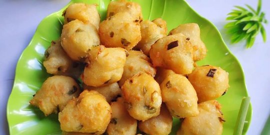 Resep Cucur Bawang Gurih dan Lembut, Cocok untuk Camilan Sore Hari