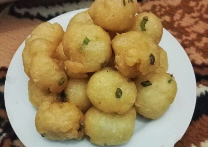 resep cucur bawang gurih dan lembut cocok untuk camilan sore hari