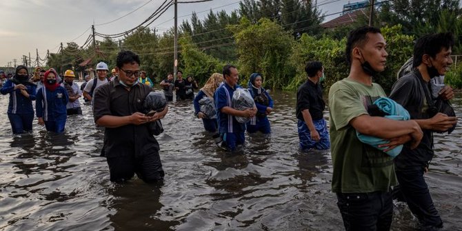 Keberangkatan Kapal Penumpang di Pelabuhan Tanjung Emas Terdampak Banjir Rob