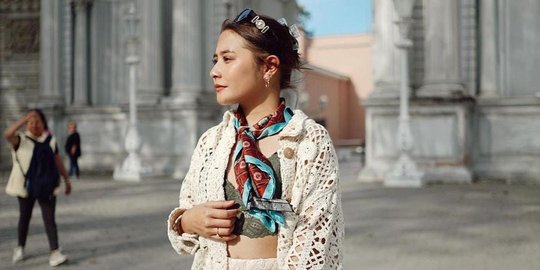 5 Potret Cantik Prilly Latuconsina Saat Liburan di Turki, Penampilannya Kece Abis