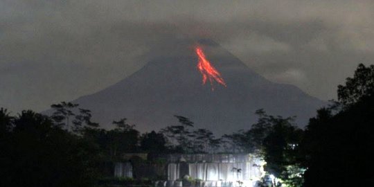 Gunung Merapi 7 Kali Luncurkan Guguran Lava Pijar