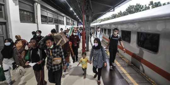 Per 1 Juni, Penumpang KA Pangrango Bisa Naik Di Stasiun Bogor | Merdeka.com