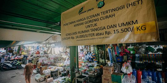 Sosialisasi Harga Minyak Goreng Bersubsidi di Pasar Tradisional