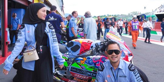 5 Momen Gilang Widya Berada Dekat Para Pembalap di Starting Grid MotoGP Italia 5 Momen Gilang Widya Berada Dekat Para Pembalap di Starting Grid MotoGP Italia