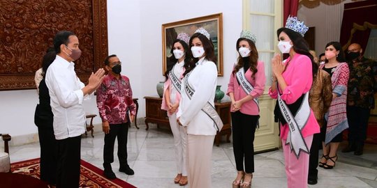 Presiden Jokowi Beri Tugas Puteri Indonesia 2022 dan Miss Universe 2021 untuk G20