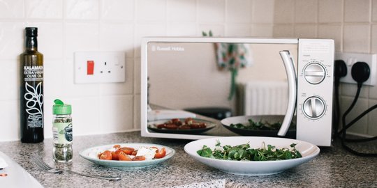 Kenali Fungsi Microwave dan Oven agar Tak Salah Beli, Ini Perbedaannya