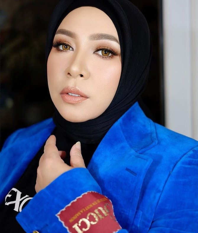 mantap turunkan 30kg lagi ini 7 potret terbaru melly goeslaw dipuji sudah langsing