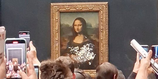 Kondisi Lukisan Mona Lisa Setelah Dilempar Kue