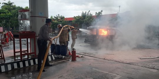 Mobil Terbakar di SPBU Ungaran, Polisi Temukan Tangki Tambahan