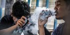 Wamenkes: Rokok Elektrik dan Konvensional Sama Bahayanya