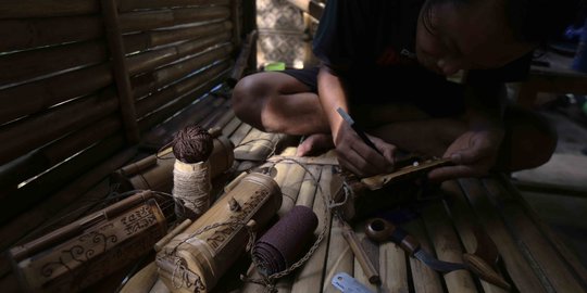 Menyulap Limbah Bambu Menjadi Barang Bernilai