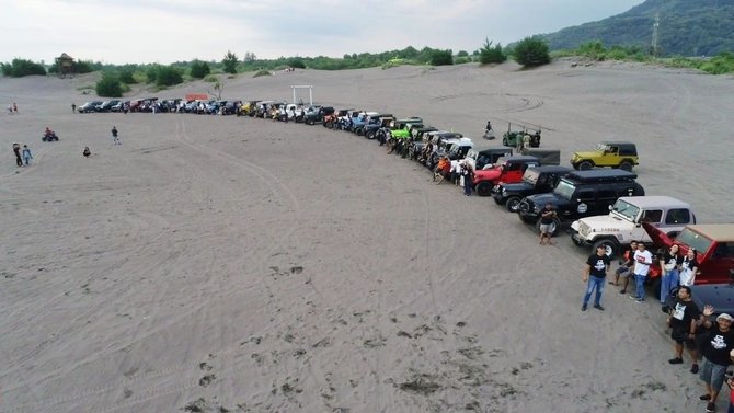 civilian jeep indonesia