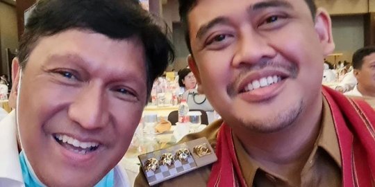 Potret Akrab Ikang Fawzi dengan Bobby Nasution, Ternyata Keduanya Teman Lama