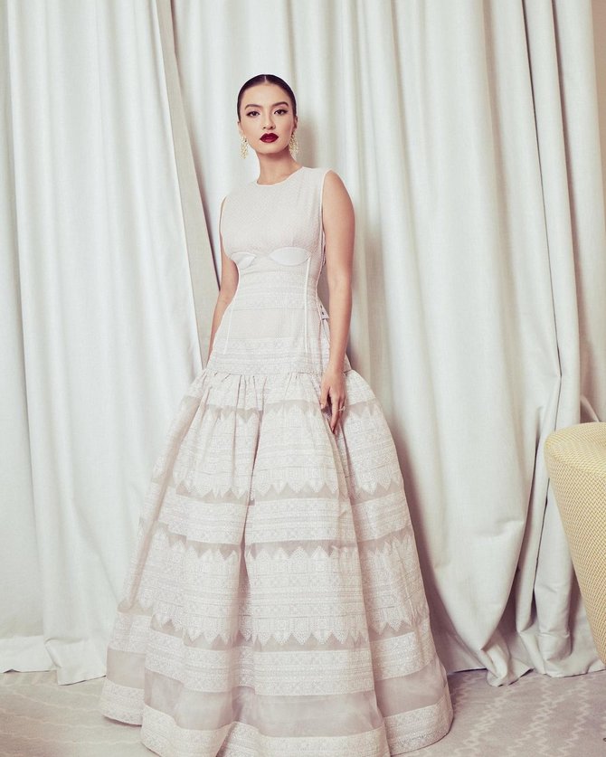 penampilan raline shah di festival film cannes