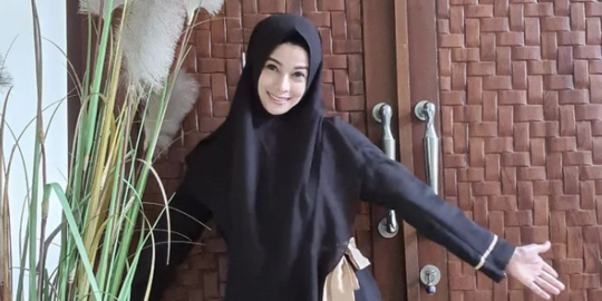 Jarang Tampil di Layar Kaca, Ini Potret Terbaru Jihan Fahira Tetap Cantik & Awet Muda