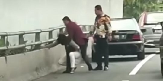 Satu Pengendara Mobil Pelat RFH Ditetapkan Tersangka Pemukulan Justin Frederick