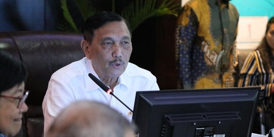 Luhut: Jangan Panik, Harga Minyak Goreng Tak Naik Lagi