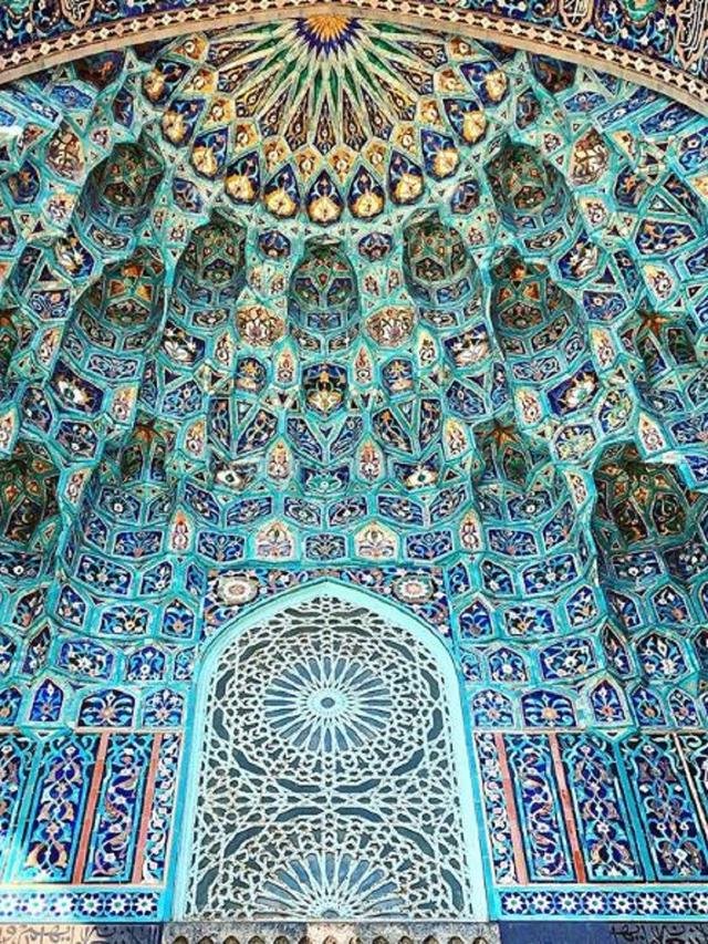masjid di rusia berisi kaligrafi ayat kursi dari jepara