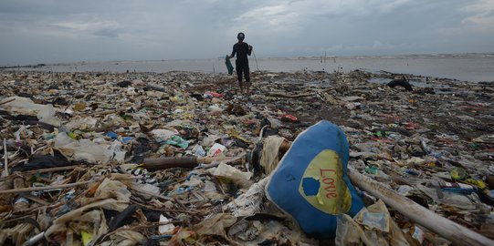 Tercemar Mikroplastik, Kondisi Sungai Cisadane Mengkhawatirkan