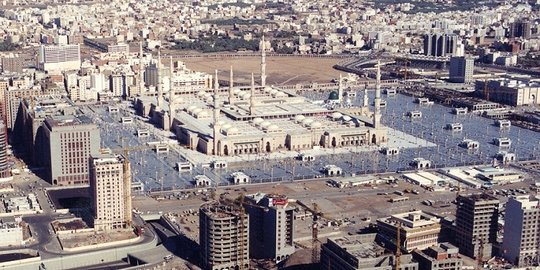 Jemaah Haji Dilarang Merokok di Penginapan dan Pelataran Masjid Nabawi