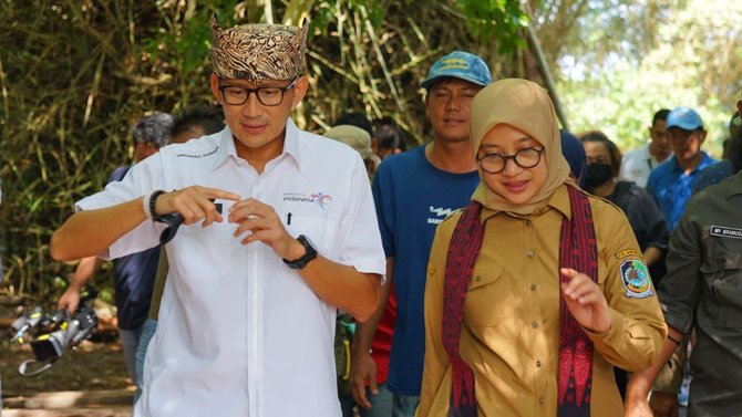 sandiaga uno kunjungi banyuwangi