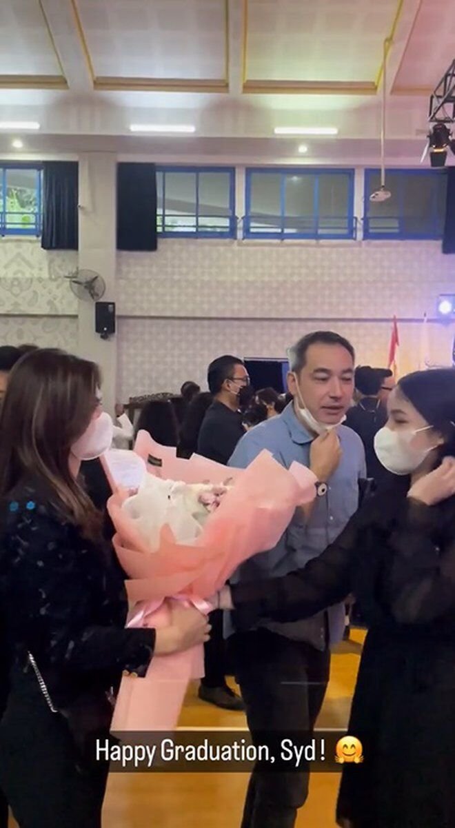 wisuda sydney anak cut tari