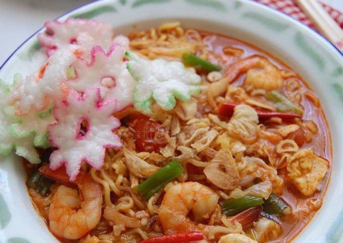 resep mie nyemek gurih dan lezat cocok untuk menu harian