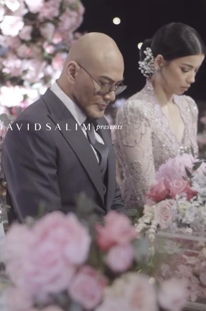 10 potret detail pernikahan deddy corbuzier dan sabrina yang mewah bertabur bunga