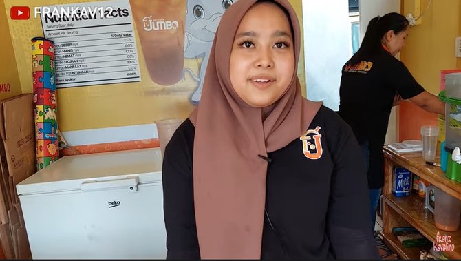 cuma jualan es teh manis wanita muda ini raup omzet rp2 jutahari