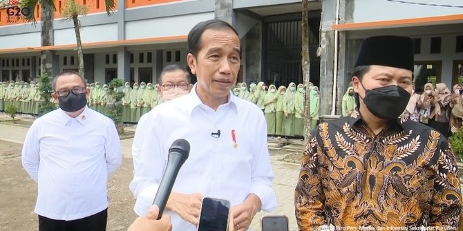 Jokowi Hari Ini Hadiri Peresmian Masjid At-Taufiq di Kantor PDIP Lenteng Agung