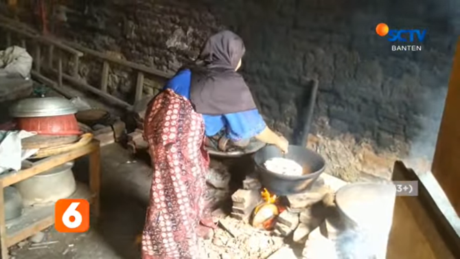 bolu kuwuk dan kue engkak khas cilegon