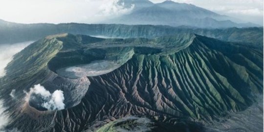 Viral Ambil Foto di Gunung Bromo Kena Tarif Rp1 Juta, Ini Penjelasannya