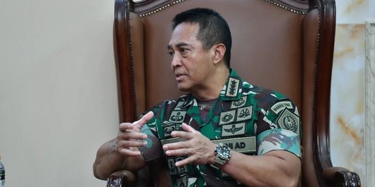 Panglima TNI Jenguk Dua Prajurit Korban Tembak di Papua: Tetap Semangat