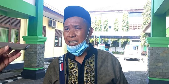 Foto Paspor Tertukar, Calon Jemaah Haji Asal Pati Batal Terbang ke Tanah Suci