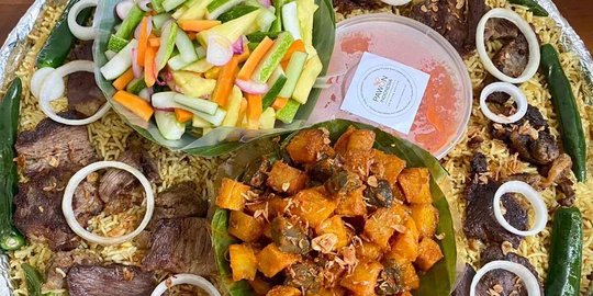 Hangatkan Badan Saat Malam Hari dengan Nasi Kebuli Kambing Enak di Jakarta