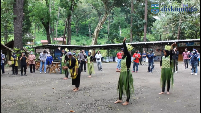 kesenian manuk janur kota banjar patroman