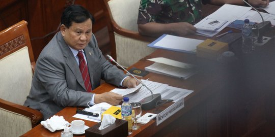 CEK FAKTA: Hoaks Prabowo Subianto Terdepak dari Istana