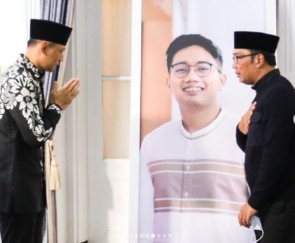 pelukan ahy kepada ridwan kamil yang berduka sampaikan duka dan doa mendalam