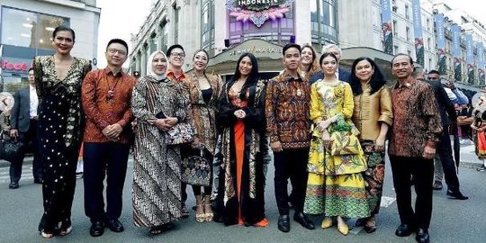 Bikin Bangga Indonesia, Begini Keseruan Gibran Rakabuming di Kota Paris