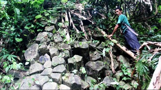 situs gunung padang cilacap