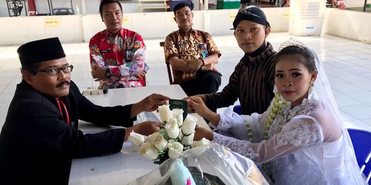 Cerita Cinta Terdakwa Narkoba di Semarang, Kekasih Rela Dinikahi dalam Penjara