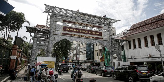 Pembangunan Gapura Chinatown Jakarta di Glodok