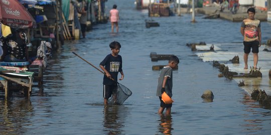 Warga Pesisir Jakarta Diminta Waspadai Banjir Hingga 17 Juni 2022