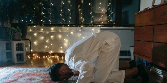 Shalat Sunnah Maghrib Beserta Niat dan Tata Caranya