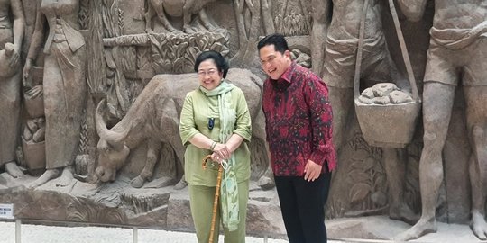 Momen Akrab Megawati dan Erick Thohir Keliling Sarinah