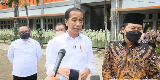 Aturan Baru: Presiden Jokowi Larang Direksi-Komisaris BUMN Jadi Pengurus Parpol